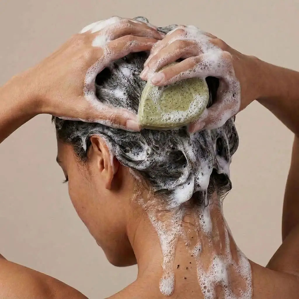 Balans shampoo bar close-up - sulfaatvrije vaste shampoo met heermoes voor vet haar